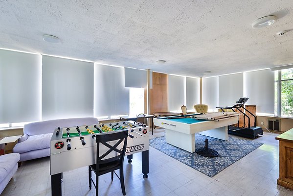 UNIVERSAL-B319-LA-27