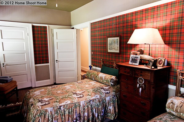 38bedroom2-reverse 38bedroom2-reverse