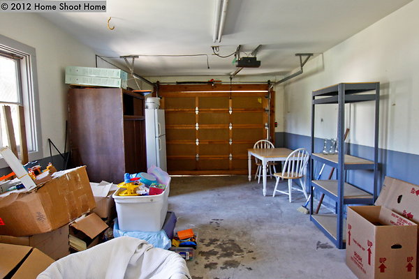 99garage2-interior-reverse 99garage2-interior-reverse