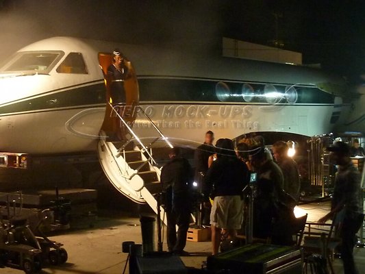 12-32-G3-Door-open-Main-Chick-1030x773