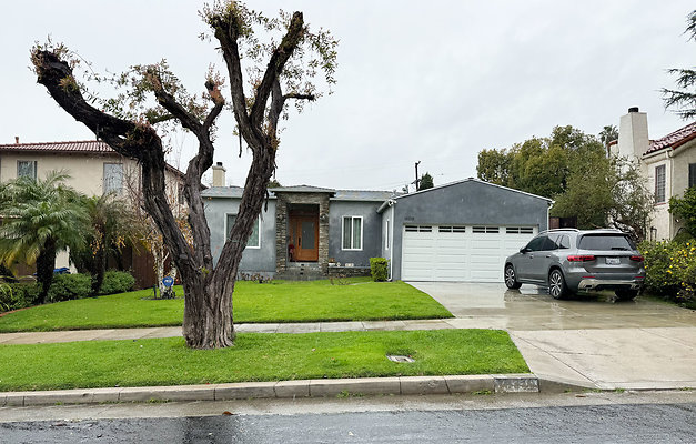 10319 Ilona Ave