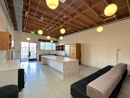 UNIVERSAL-CW452-CC-47