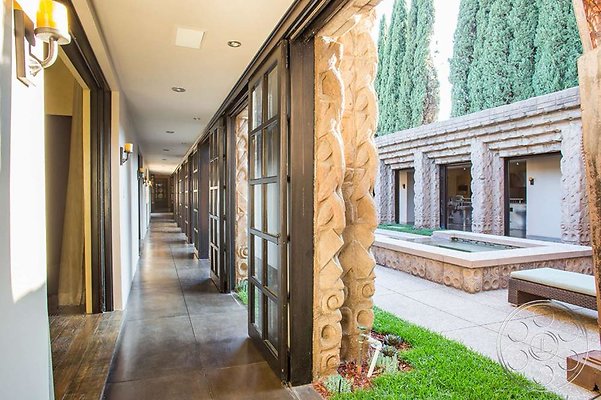 black-dahlia-32 black-dahlia-32