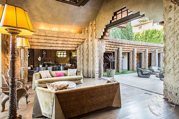 black-dahlia-5 black-dahlia-5