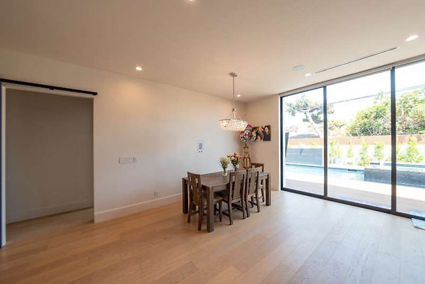 12452 dining 1 12452 dining 1