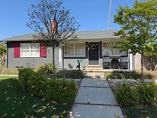 th 2708 Selby