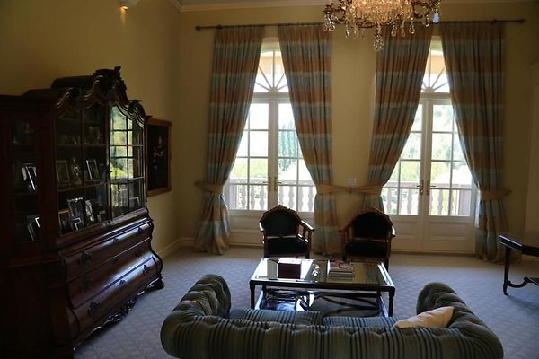 UNIVERSAL-A439-LA-163 UNIVERSAL-A439-LA-163