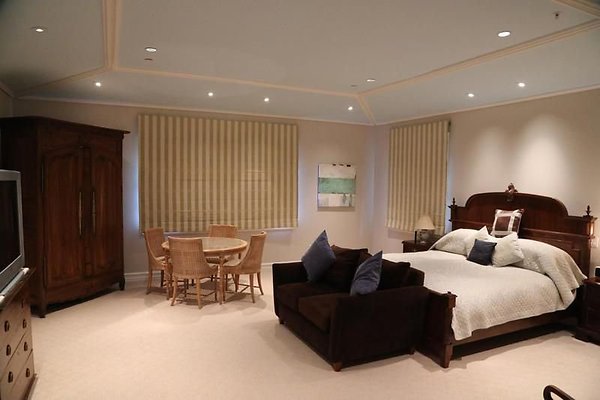 UNIVERSAL-A439-LA-144 UNIVERSAL-A439-LA-144