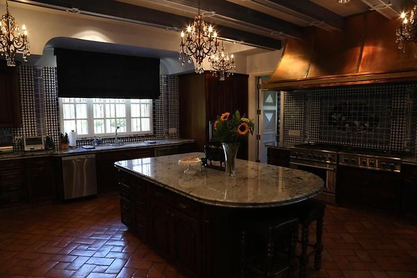 UNIVERSAL-A439-LA-114