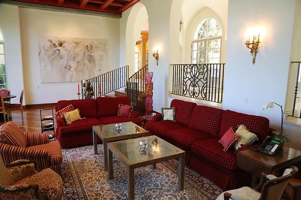 UNIVERSAL-A439-LA-87