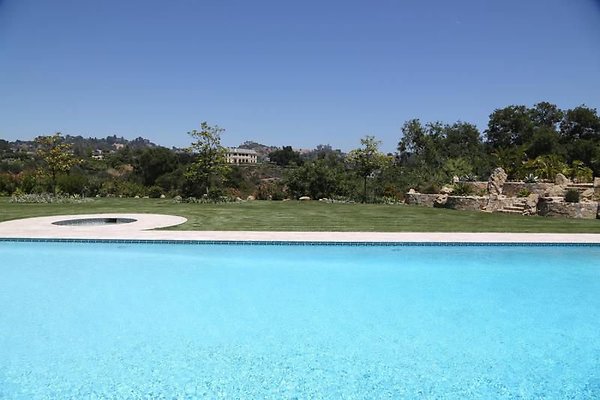 UNIVERSAL-A439-LA-69