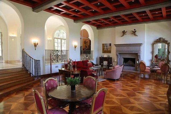 UNIVERSAL-A439-LA-88