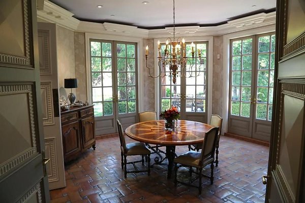 UNIVERSAL-A439-LA-124 UNIVERSAL-A439-LA-124