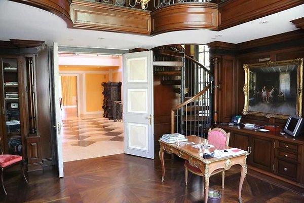 UNIVERSAL-A439-LA-111