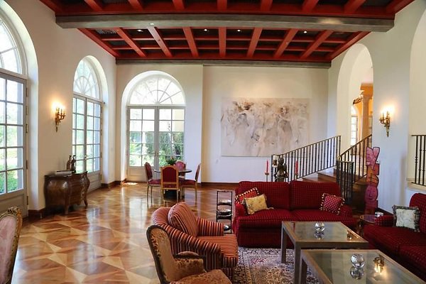 UNIVERSAL-A439-LA-89