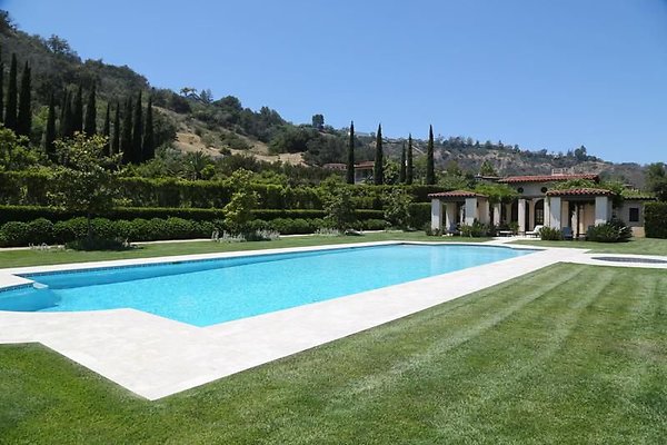 UNIVERSAL-A439-LA-71