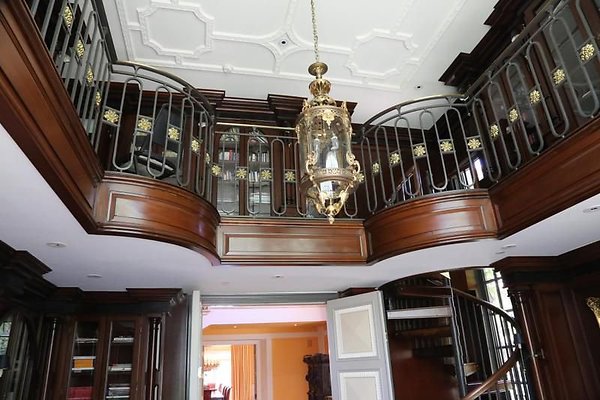 UNIVERSAL-A439-LA-112