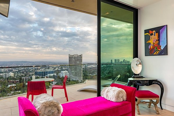 UNIVERSAL-A049-LA-77