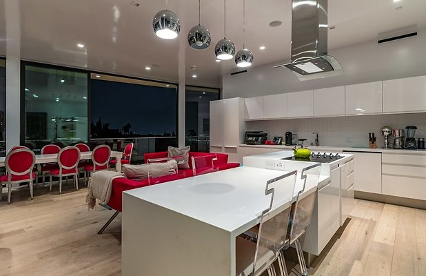 UNIVERSAL-A049-LA-113