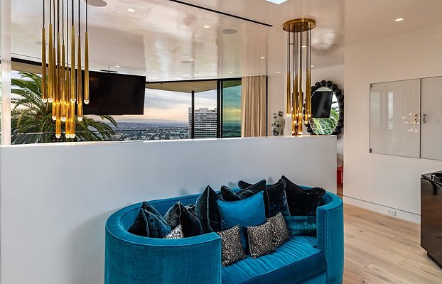 UNIVERSAL-A049-LA-71