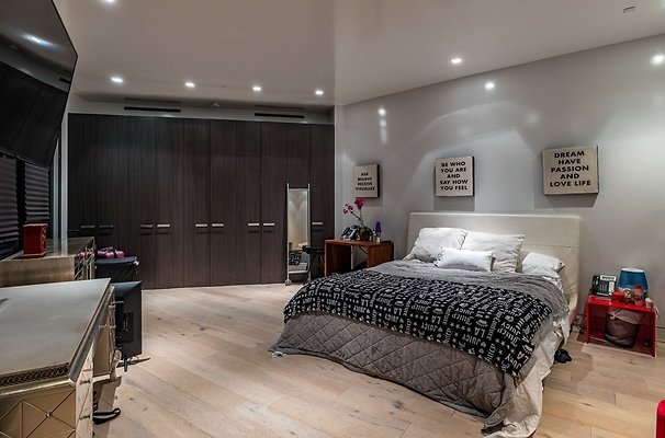 UNIVERSAL-A049-LA-114