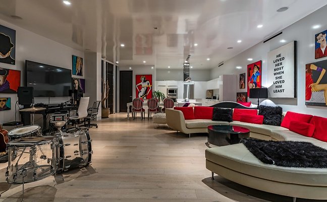 UNIVERSAL-A049-LA-101