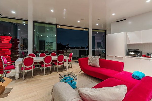 UNIVERSAL-A049-LA-111