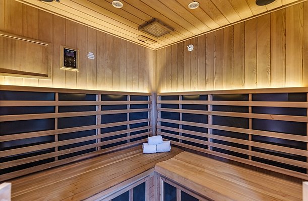 UNIVERSAL-A049-LA-83