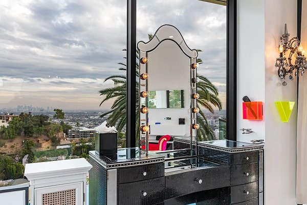 UNIVERSAL-A049-LA-65