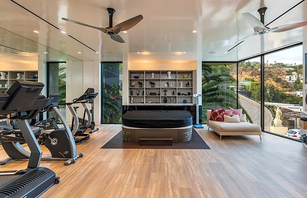 UNIVERSAL-A049-LA-81