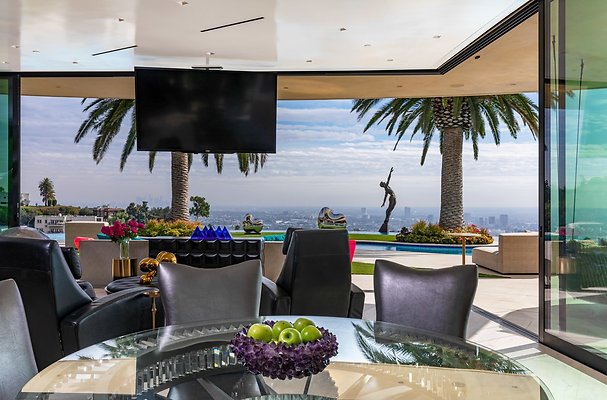 UNIVERSAL-A049-LA-69