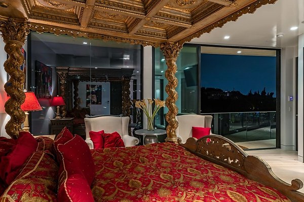 UNIVERSAL-A049-LA-103