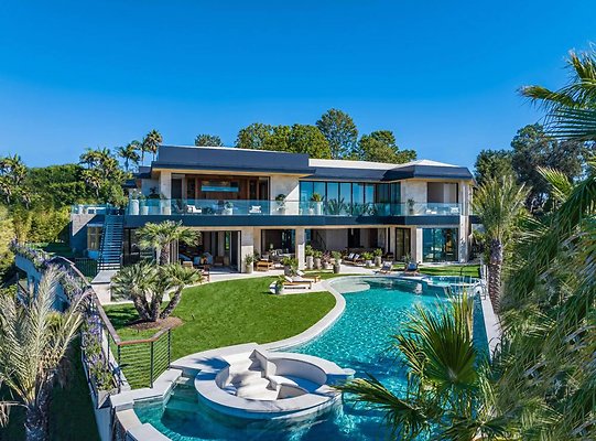 Five Star 1625 Summitridge Dr, Beverly Hills