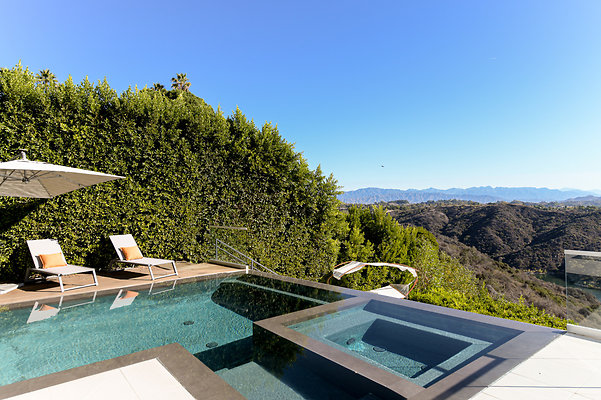 UNIVERSAL-D016-LA*-28