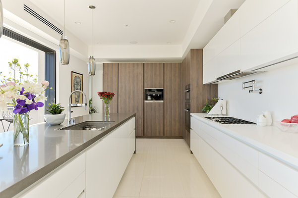 UNIVERSAL-D016-LA*-19