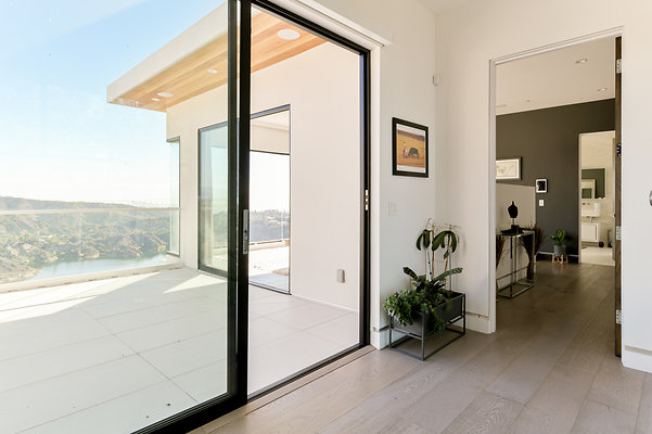 UNIVERSAL-D016-LA*-52