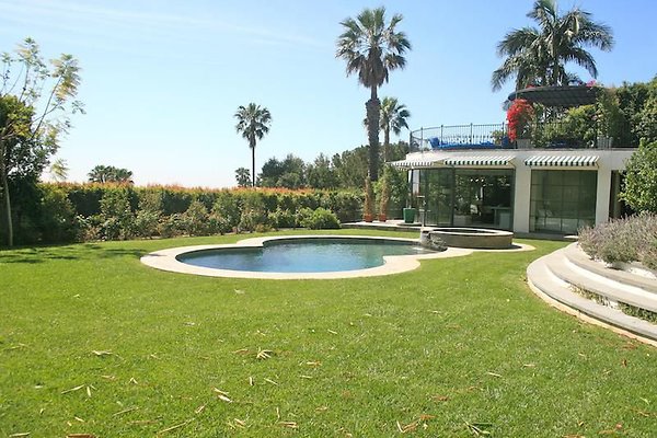 UNIVERSAL-9495-LOSF-79