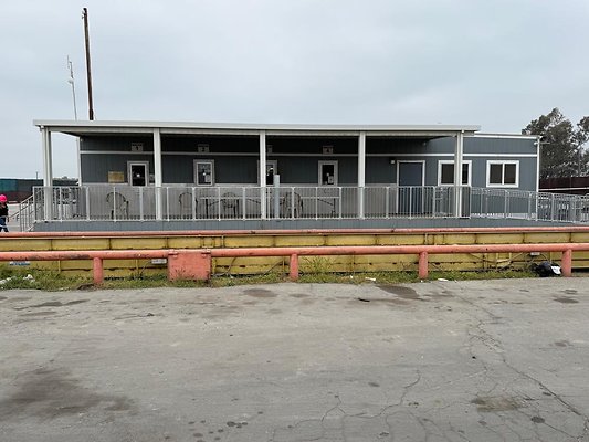 th IMG 1057