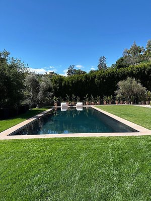 Camera. Benedict Canyon -1