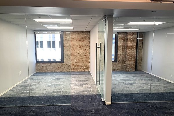 980Suite0008