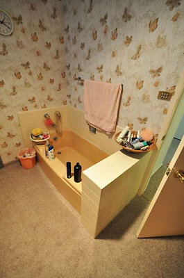 8891 bath 2