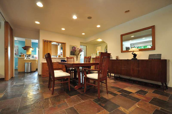 8891 dining 6