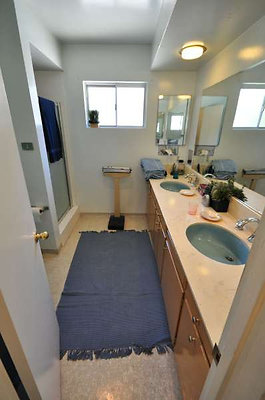 8891 bath 6