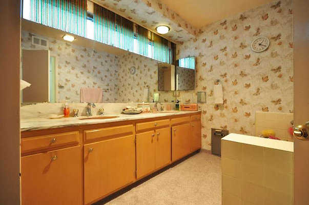 8891 bath 1