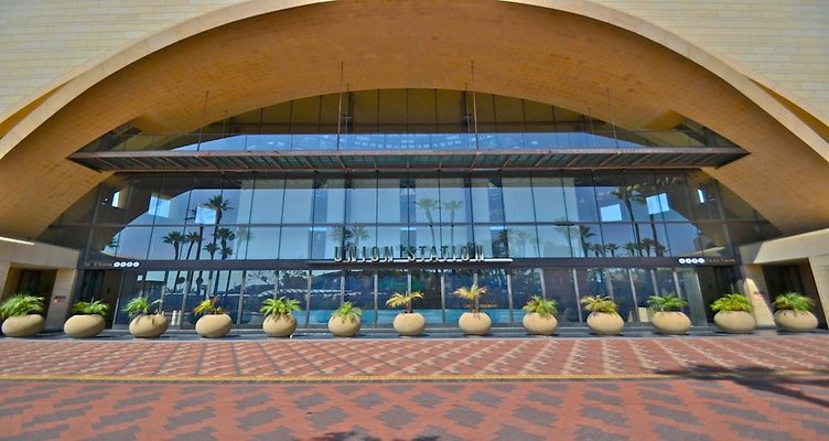 Bus-Plaza-Upper-Plaza03