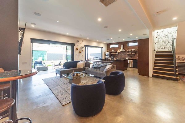 13972 living 5 13972 living 5