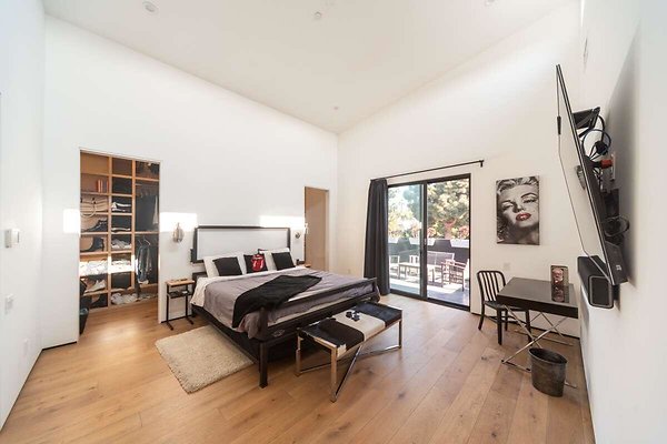 13972 bed 4 13972 bed 4