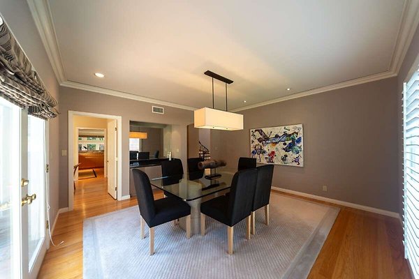 13987 dining 4