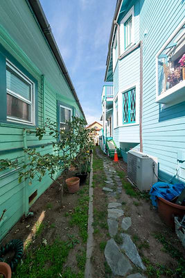 12252 garden 1 12252 garden 1