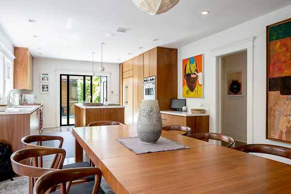 UNIVERSAL-D574-VEN-23 UNIVERSAL-D574-VEN-23